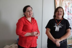 CONTAR HISTÓRIAS É UM ATO ENTRELAÇADO Á BRINCAR...