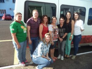 VOLUNTÁRIOS REALIZAM DOAÇÃO DE SANGUE