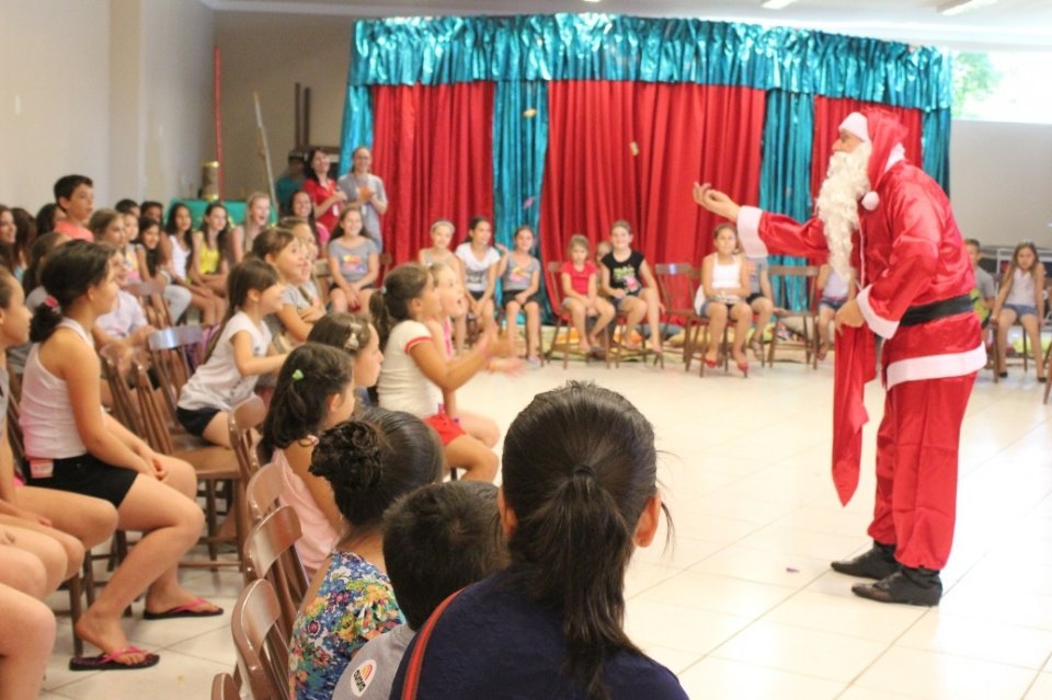 CONFRATERNIZAÇÃO DE FINAL DE ANO DO GRUPO DE DANÇA VOZES DO CORPO