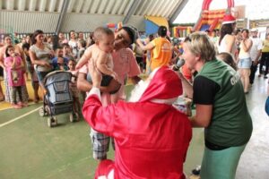 FALB REALIZA NATAL PARA O VERDE VIDA