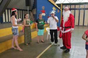 FALB REALIZA NATAL PARA O VERDE VIDA