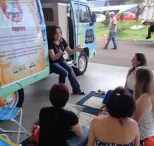 PROGRAMA RODA DE LEITURA PARTICIPA DO 1° FORUM CATARINENSE DO LIVRO E DA LEITURA DA REGIÃO OESTE