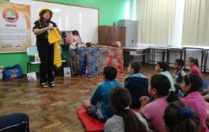 543 PESSOAS PARTICIPARAM DE ATIVIDADE DO PROGRAMA CONTAÇÃO DE HISTÓRIA