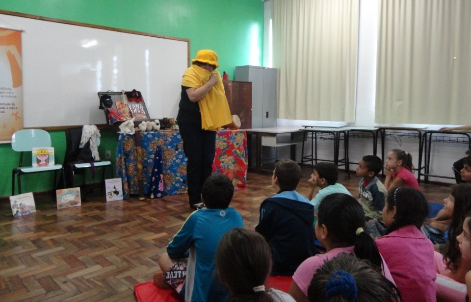 543 PESSOAS PARTICIPARAM DE ATIVIDADE DO PROGRAMA CONTAÇÃO DE HISTÓRIA