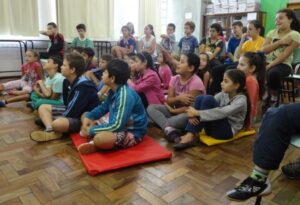 543 PESSOAS PARTICIPARAM DE ATIVIDADE DO PROGRAMA CONTAÇÃO DE HISTÓRIA