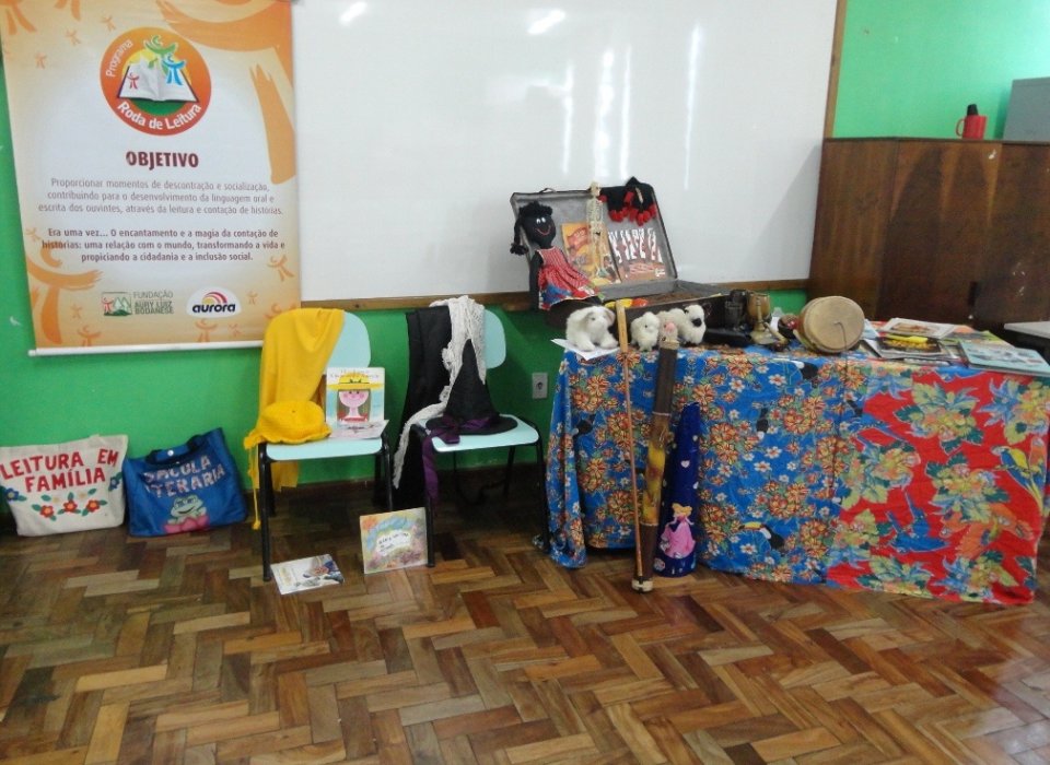 543 PESSOAS PARTICIPARAM DE ATIVIDADE DO PROGRAMA CONTAÇÃO DE HISTÓRIA