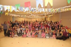 GRUPO DE DANÇA VOZES DO CORPO REALIZA FESTA JUNINA COM OS ALUNOS...