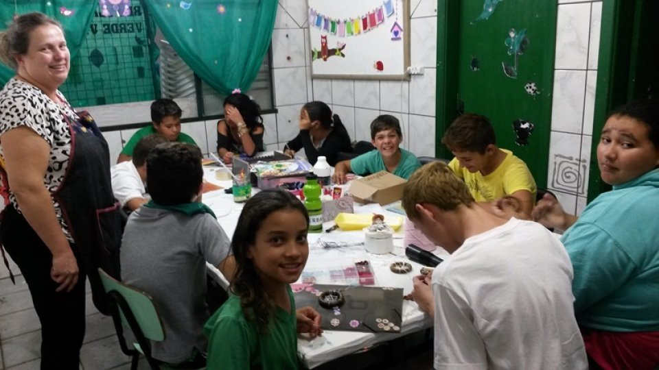 Grupo do Projeto Palco da Reciclagem visita Cooperativa Verde Vida