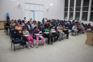 PROJETO DANÇA REALIZA PALESTRA PARA OS ALUNOS SOBRE ALIMENTAÇÃO SAUDÁVEL