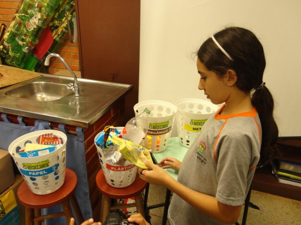 A Turminha da Reciclagem-RS atende alunos de escola especial