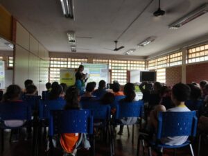 A Turminha da Reciclagem-RS atende alunos de escola especial