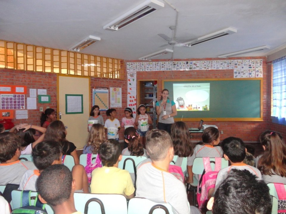A Turminha da Reciclagem-RS atende alunos de escola especial