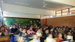A Turminha da Reciclagem incentiva os alunos a trocar as informações com seus familiares