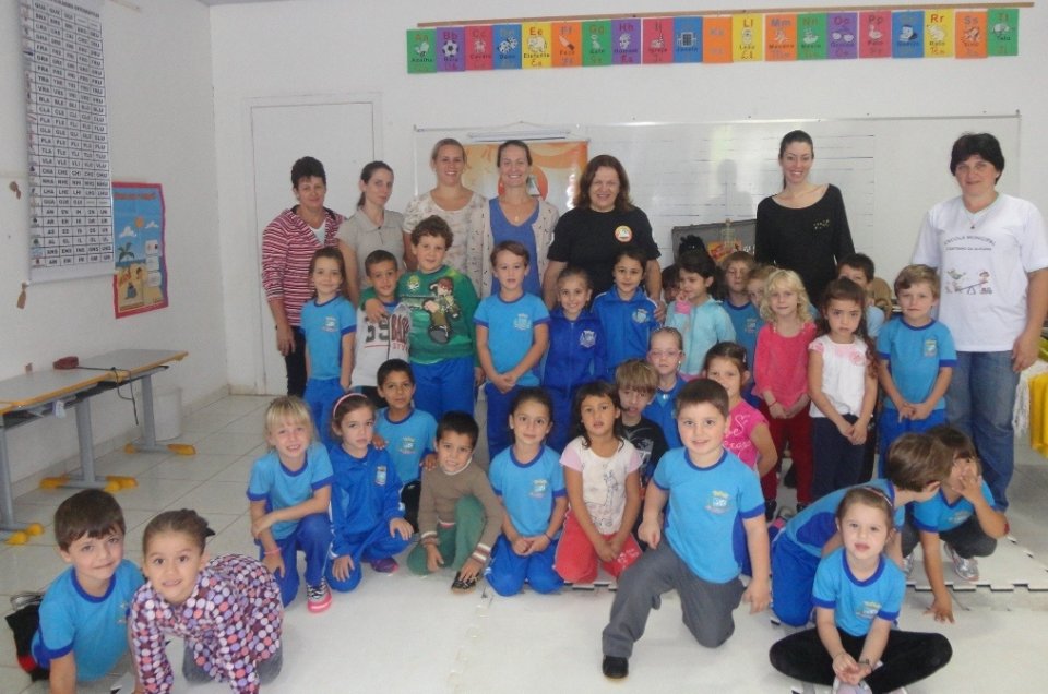 Contar para fazer lembrar, contar para mover montanhas e céus”.