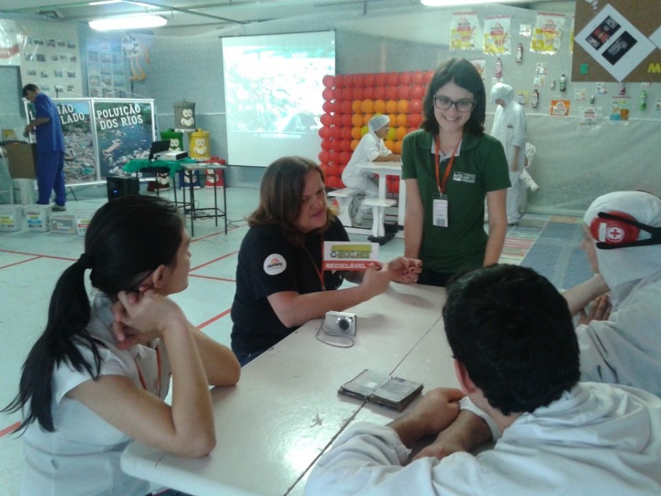 A Turminha da Reciclagem participa da Semana da Qualidade de empresa
