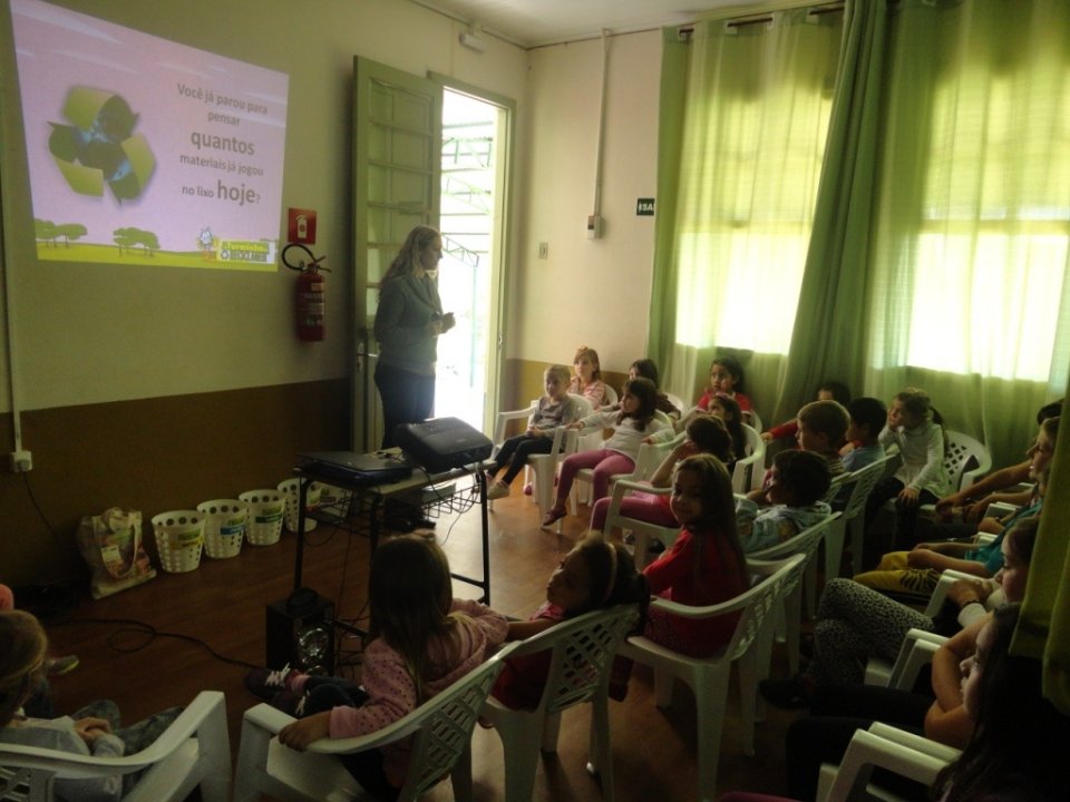 A Turminha da Reciclagem atende mais de 700 alunos no RS