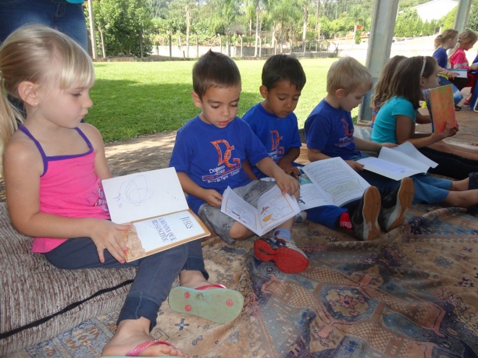 O livro  é um  antídoto contra a ignorância...