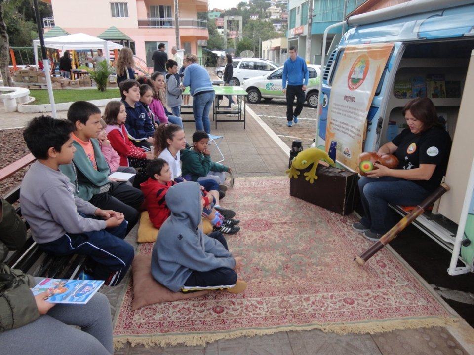 O livro  é um  antídoto contra a ignorância...