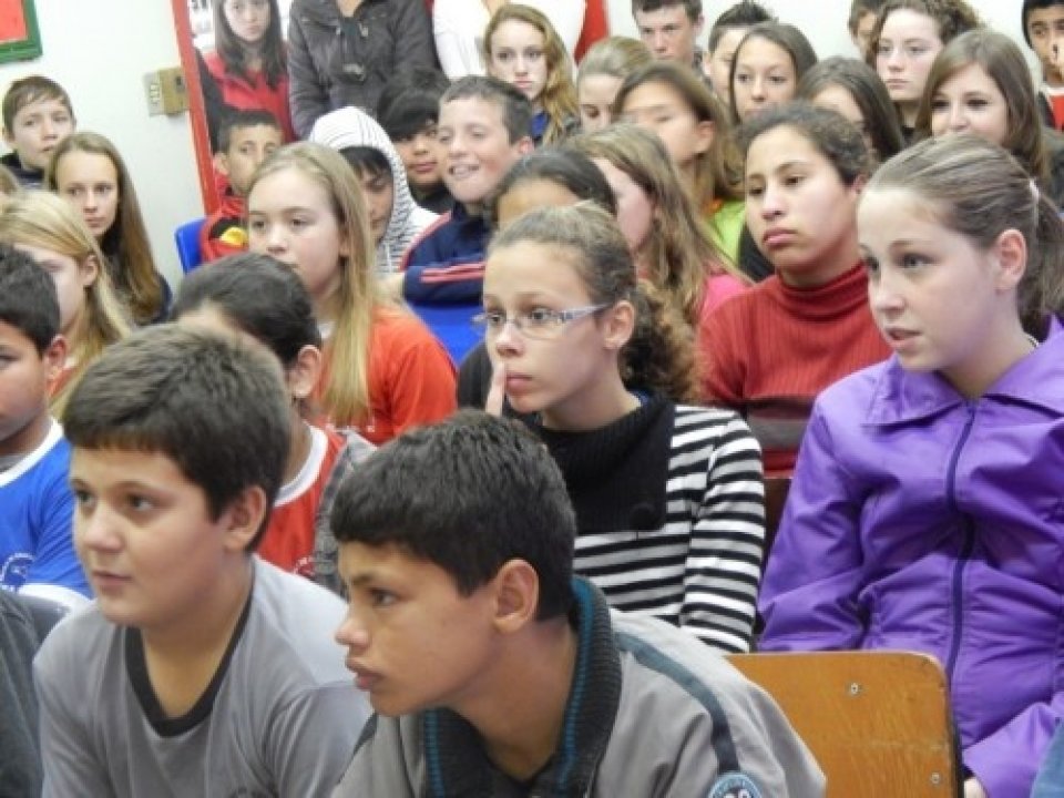 CREIO QUE CONTAR É AMOR