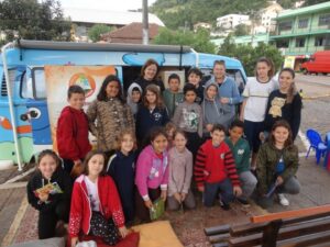 O livro  é um  antídoto contra a ignorância...