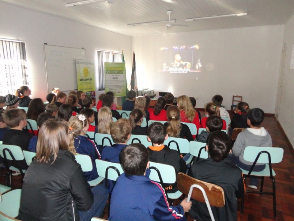 Ações do programa A Turminha da Reciclagem na Semana do Meio Ambiente