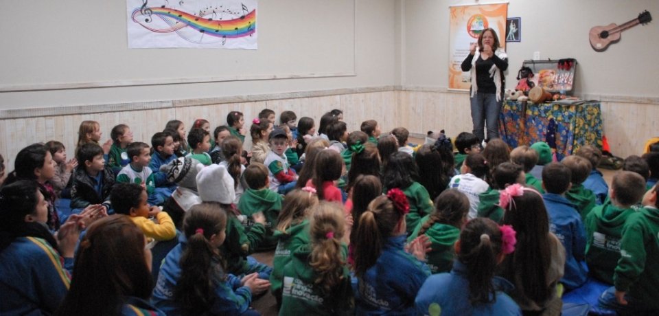 Programa Roda de Leitura/Contação de Histórias em Chapecó