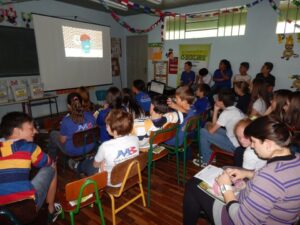 A Turminha da Reciclagem leva conscientização a crianças e adolescentes de SC