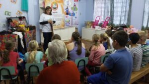 RODA DE LEITURA E TURMINHA DA RECICLAGEM NO DIA C DE COOPERAR