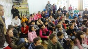 RODA DE LEITURA E CONTAÇÃO DE HISTÓRIA ESTIMULAM A LEITURA E A FORMAÇÃO DE LEITORES...