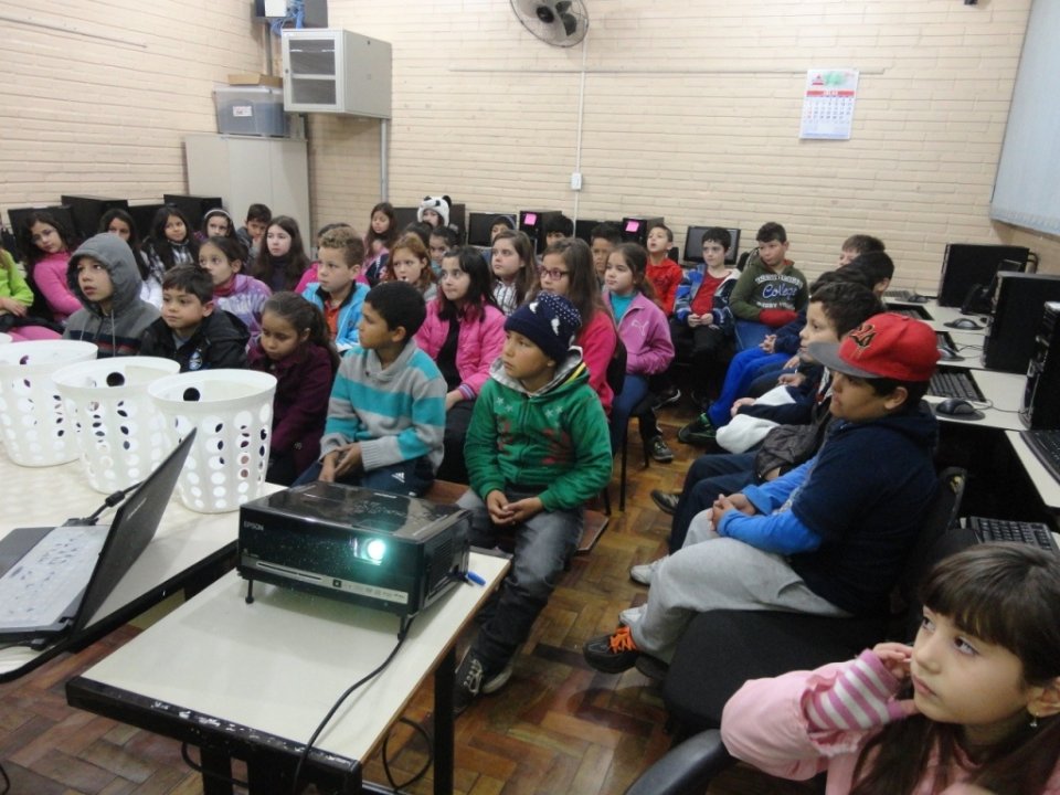 Turminha da Reciclagem no dia C de Cooperar no Rio Grande do Sul