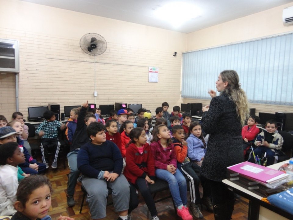 Turminha da Reciclagem no dia C de Cooperar no Rio Grande do Sul