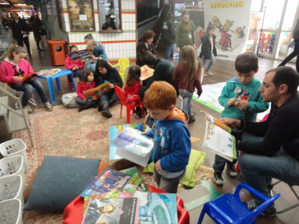 Programas da Falb juntos em atividade em Shopping de RS