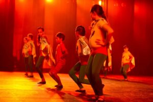 Projeto Dança atendeu 200 crianças e adolescentes em 2015