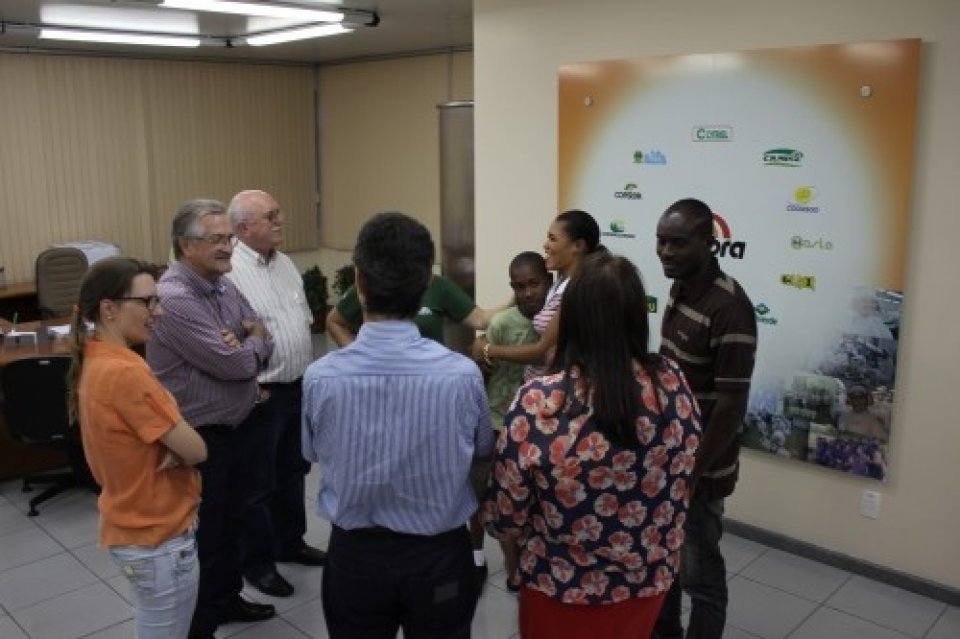 FALB PROMOVE REENCONTRO EMOCIONANTE DE MÃE E FILHO