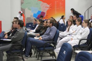 Família é Tudo educou sobre a economia doméstica 6.533 pessoas