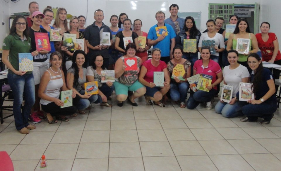 Amigo Energia realiza capacitação para multiplicadores