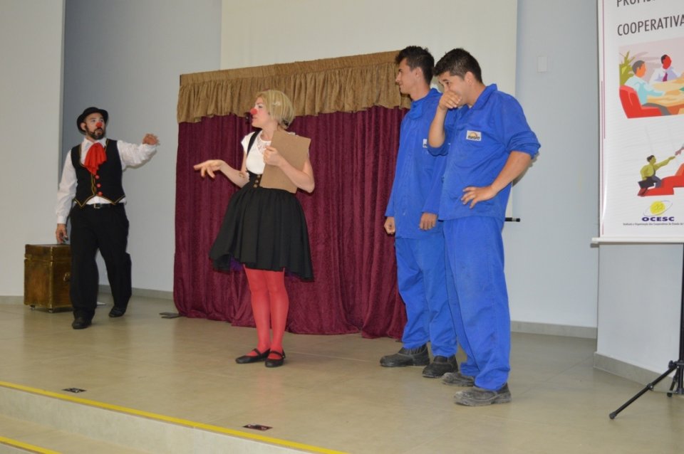 Amigo Energia inicia circuito de palestras para empregados