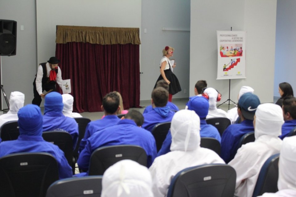 Amigo Energia inicia circuito de palestras para empregados