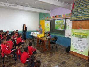 Dia da água com a Turminha da Reciclagem