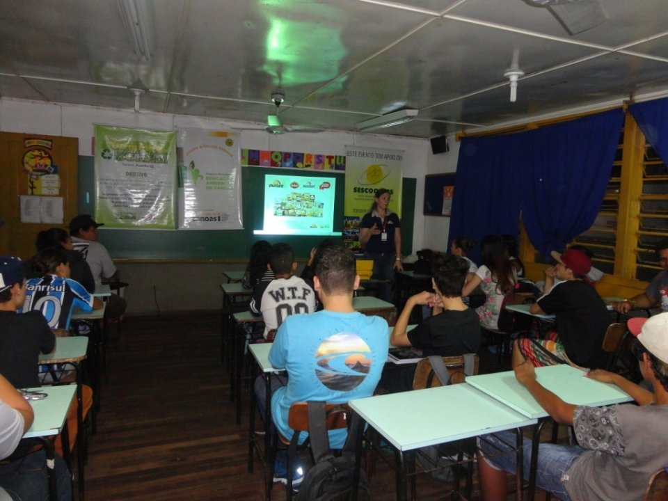 Dia da água com a Turminha da Reciclagem