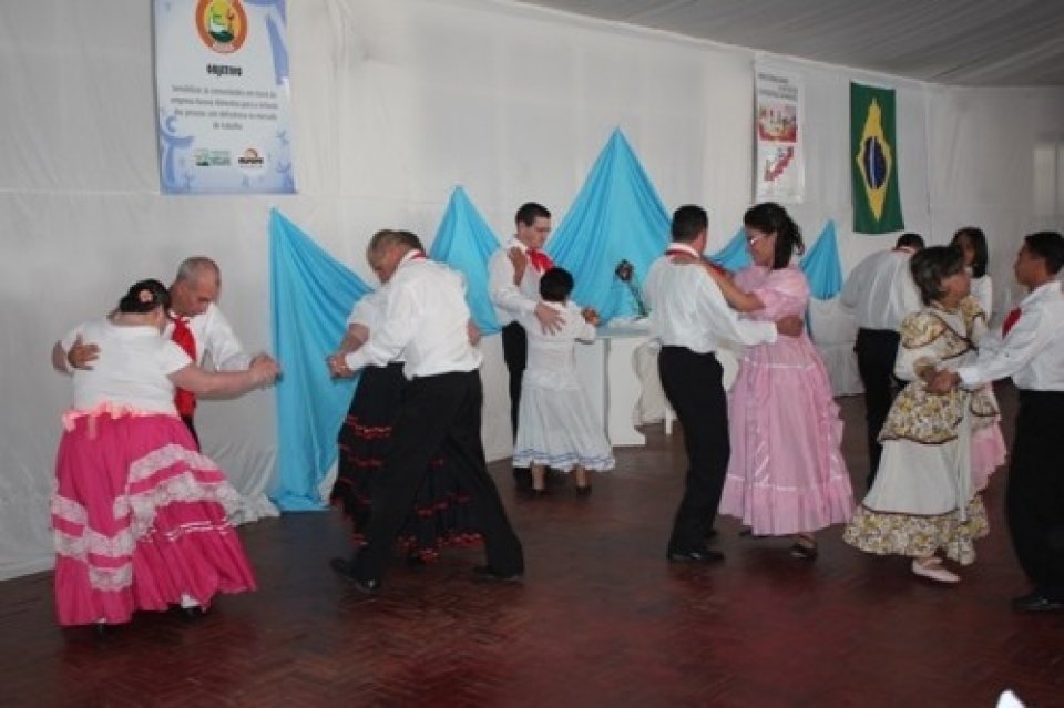 FORMATURA DO PROJETO DE QUALIFICAÇÃO DE PESSOAS COM DEFICIÊNCIA NO MERCADO DE TRABALHO