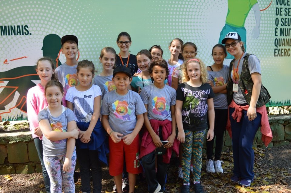 Alunos do Programa Vozes do Corpo realizam atividade diferenciada em ar livre