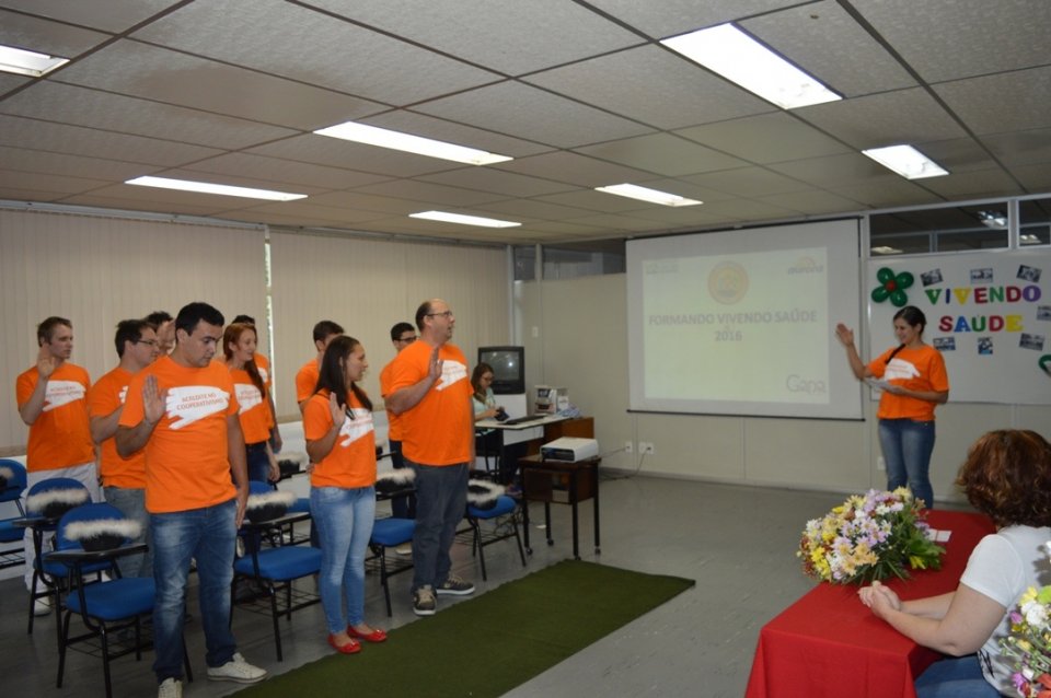 Vivendo Saúde promove formatura de multiplicadores