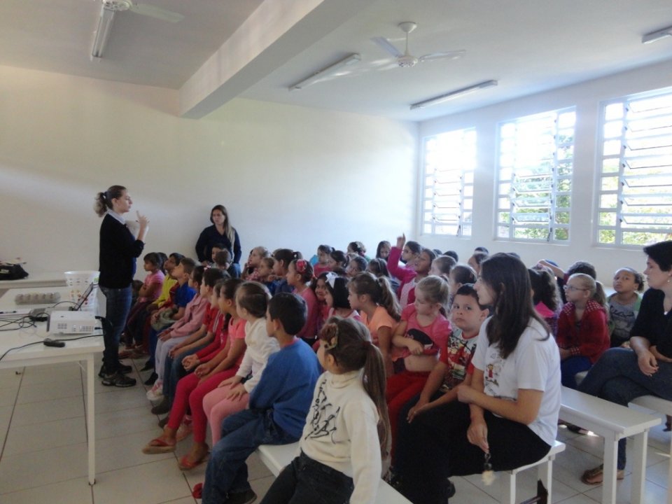 A Turminha da Reciclagem participa de reunião de lançamento do Dia C 2016 no Rio Grande do Sul