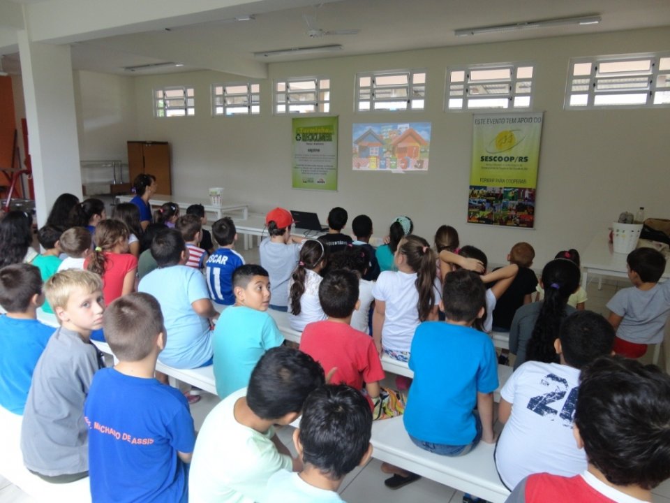 A Turminha da Reciclagem participa de reunião de lançamento do Dia C 2016 no Rio Grande do Sul