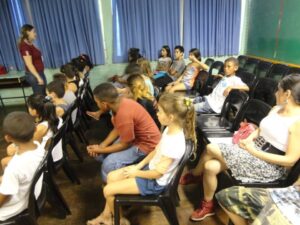 Dicas de como evitar o criadouro de mosquistos com A Turminha da Reciclagem