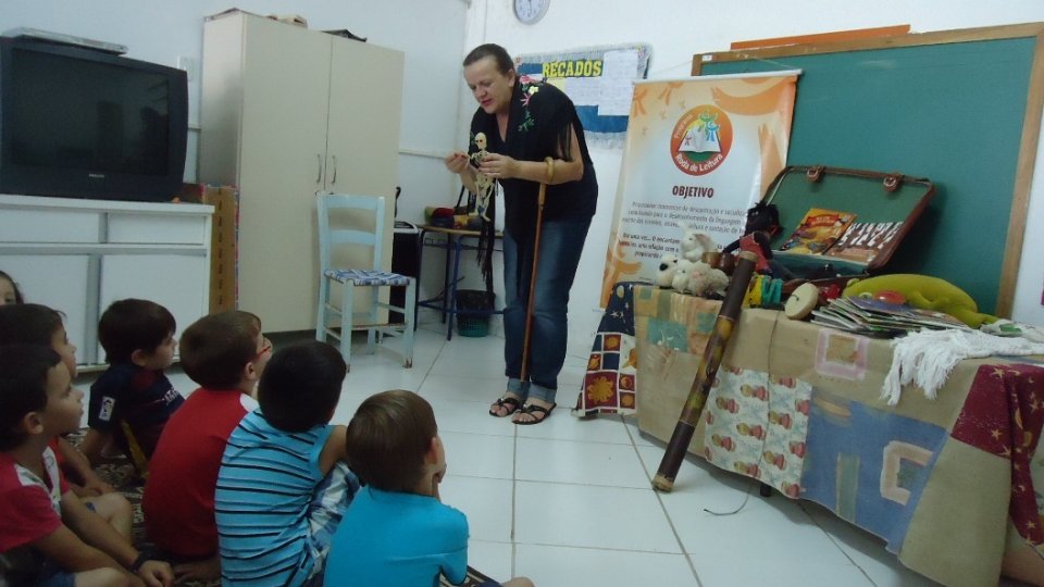 A história é importante alimento da Imaginação.