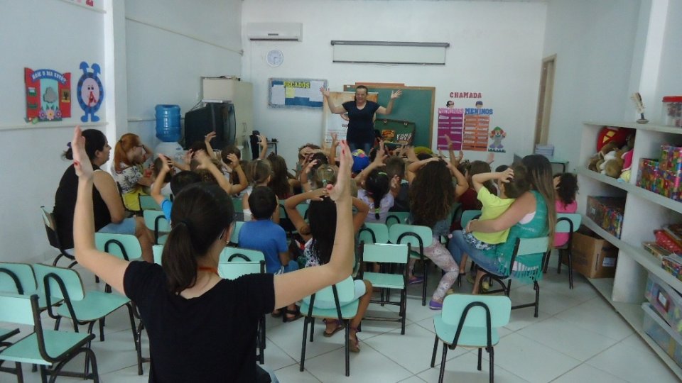 A história é importante alimento da Imaginação.