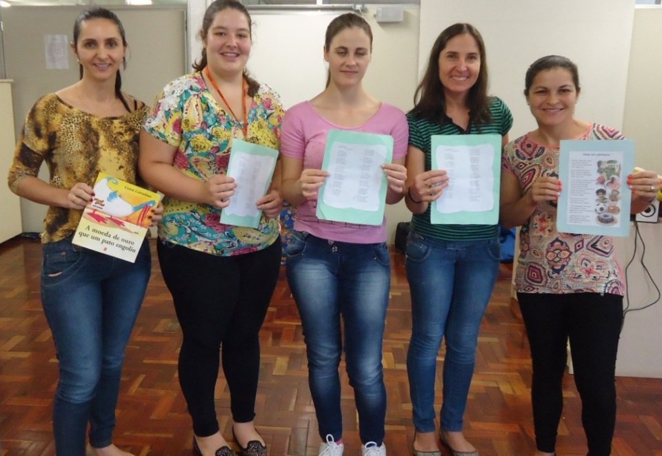 Curso de contação de hiatórias em Maravilha-SC