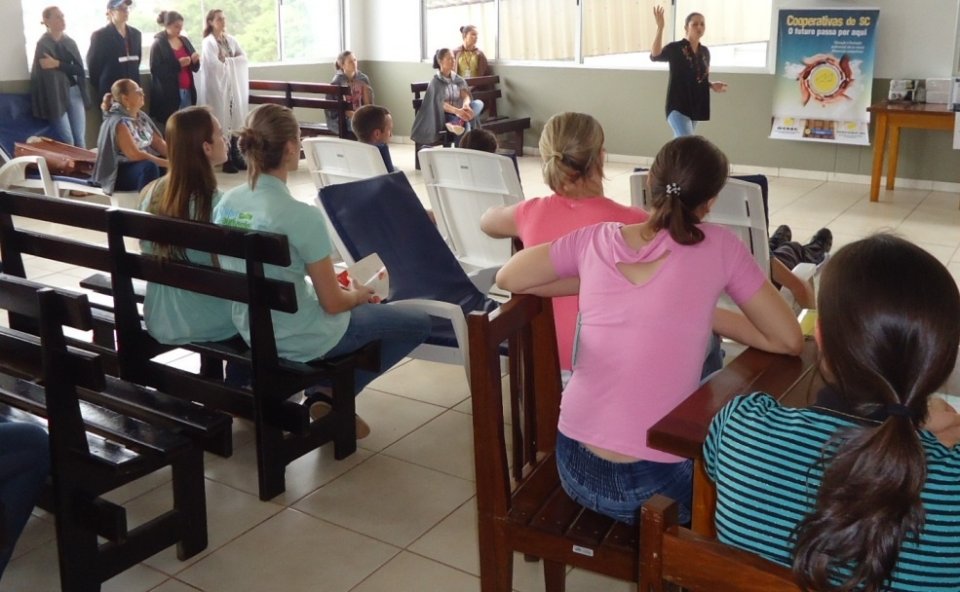 Curso de contação de hiatórias em Maravilha-SC